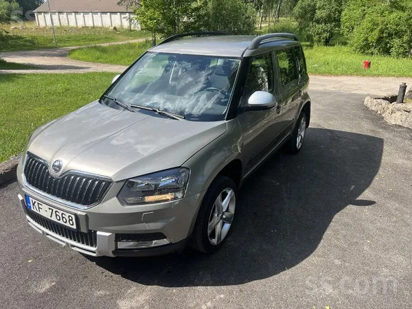 Auto labā tehniskā un vizuālā kārtībā skate bez aizrādījumiem mazs nobraukums 4x4 ...