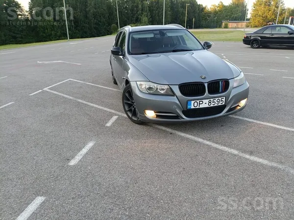 BMW 320