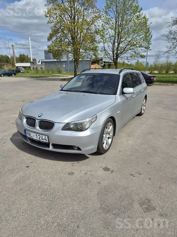 BMW 530