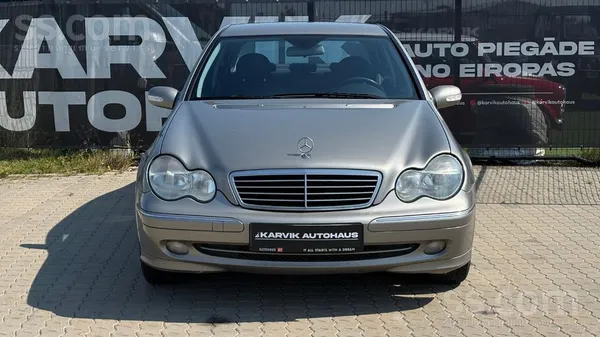 Mercedes Mercedes Benz C200 labā tehniskā stāvoklī. 120Kw/1