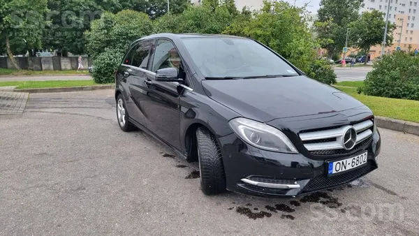 Mercedes B180