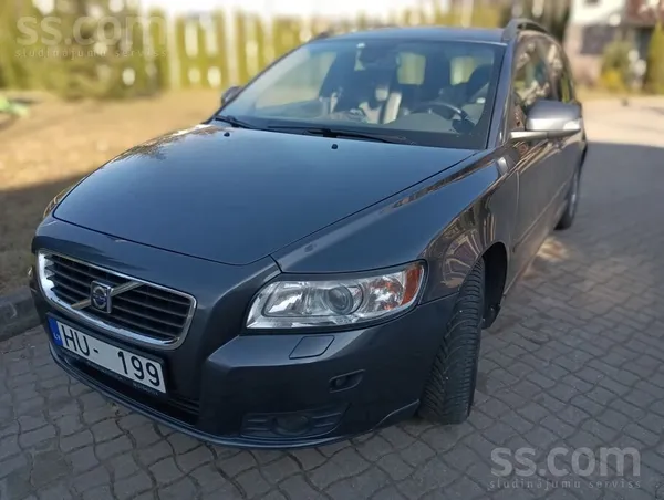 Volvo V50