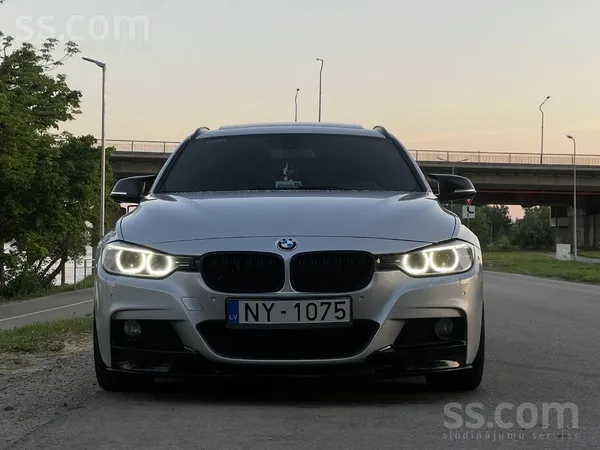 BMW 330