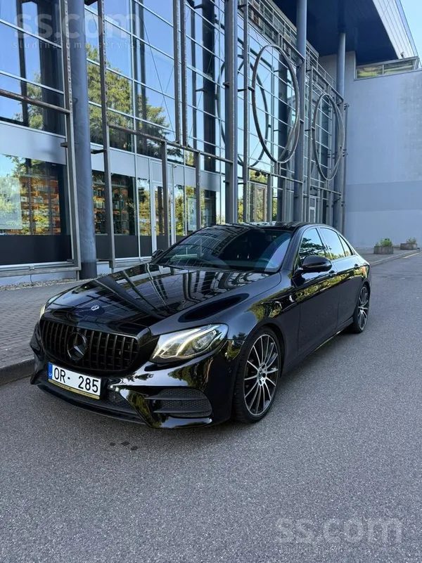 Mercedes E200