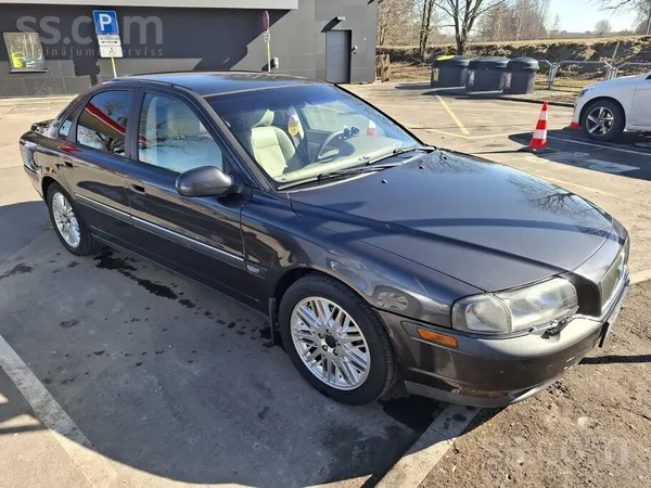Volvo S80 - 1