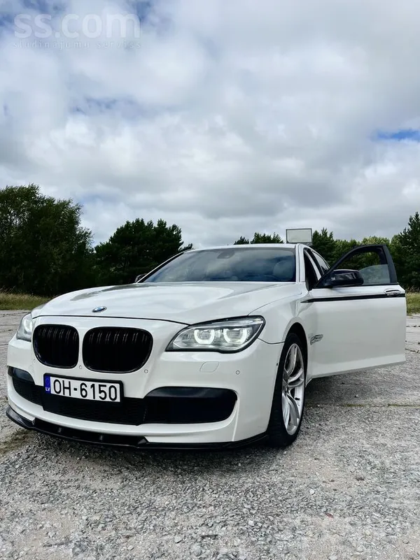 BMW 740