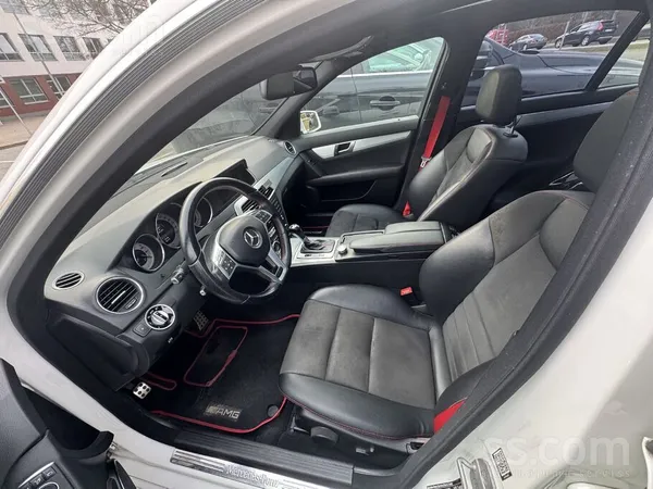 Mercedes C220