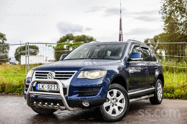 Volkswagen VW Touareg bez pneimopiekares ar 3.0 dizeļdzinēju 