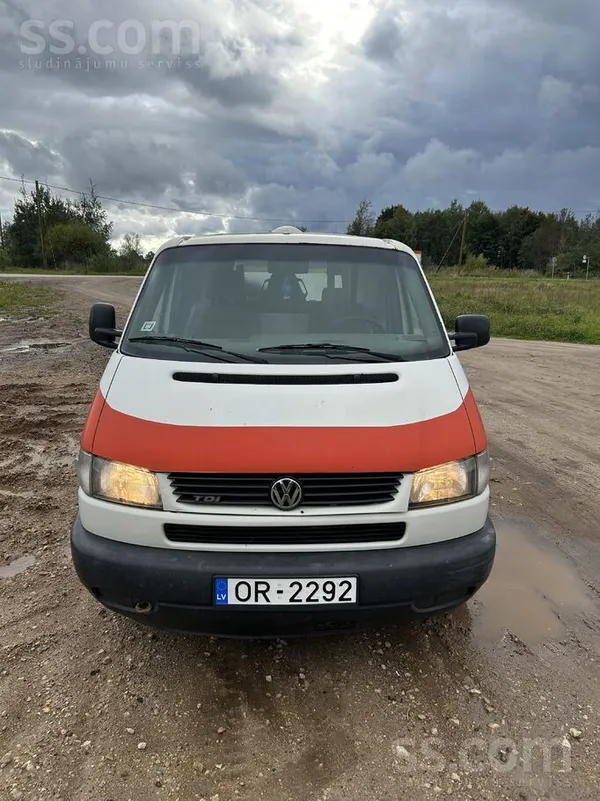 Pārdodu garo syncro busu. Sīkāk info zvanot.