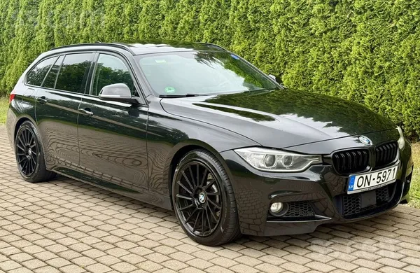 BMW 330