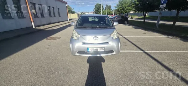 Toyota IQ