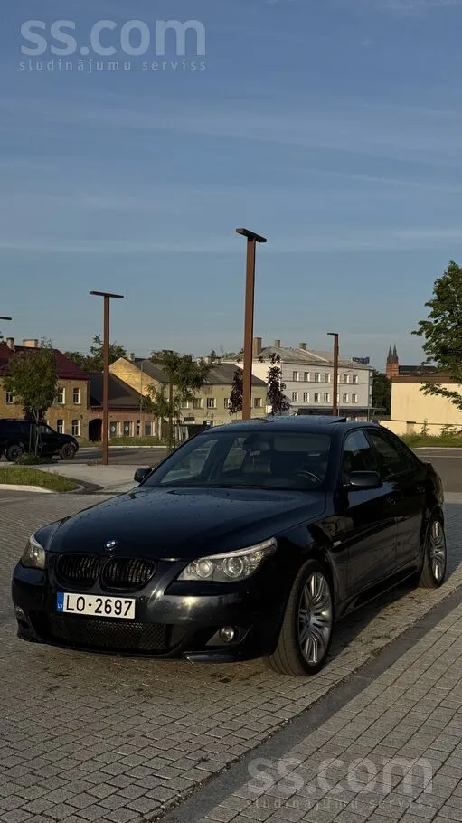 BMW 530