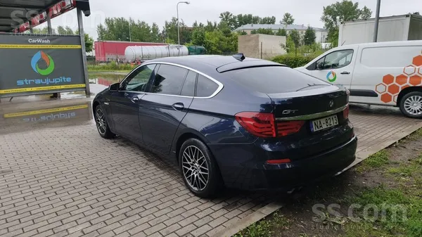 BMW 530