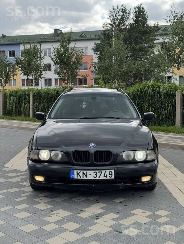 Pārdodu BMW E39 ar veco labo M57 3.0d un automātisko kārbu. Dzinējs un karba