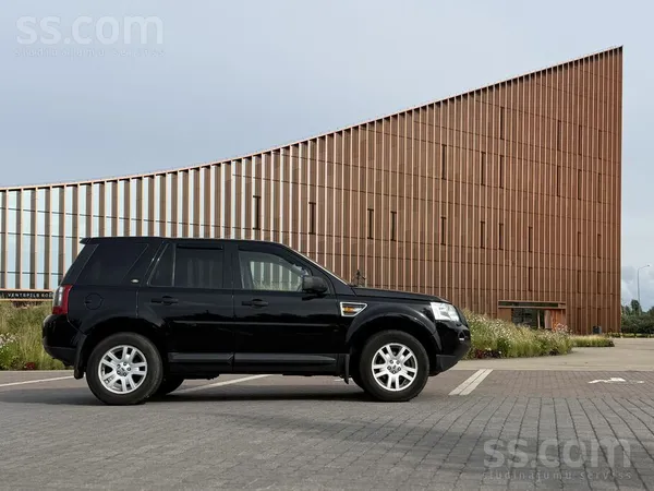 Land-Rover Land Rover