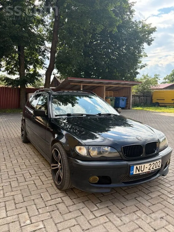 BMW 320