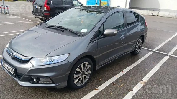 Pārdodu koptu Honda Insight Hybrid 144000km nobraukums, auto kopumā labā stā