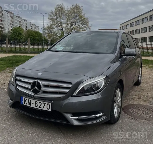 Mercedes B180