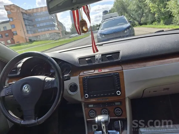 Volkswagen Passat (B6)
