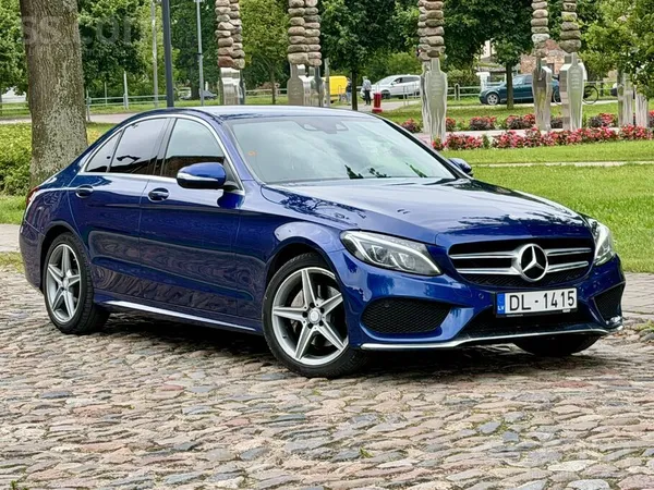 Mercedes Tiek pārdots uzticams, ļoti ekonomisks un vizuāli 