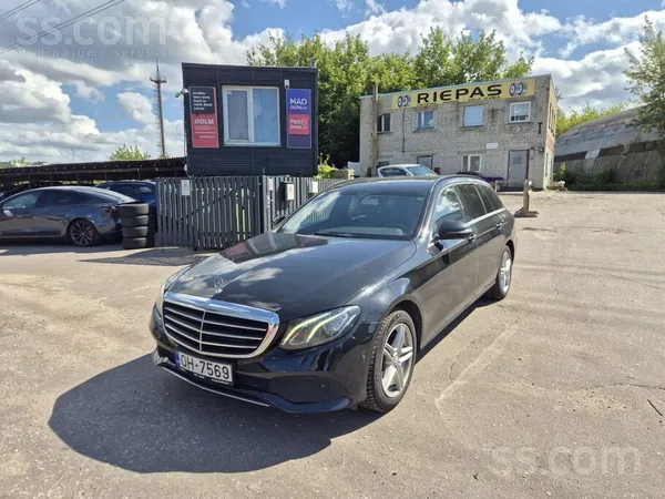 Mercedes E220