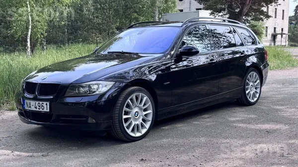 BMW 330