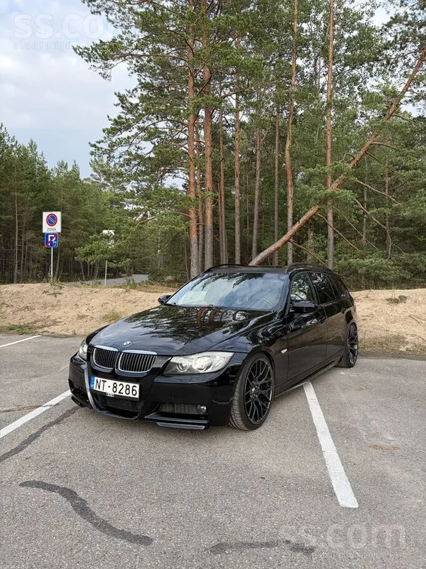 BMW 330