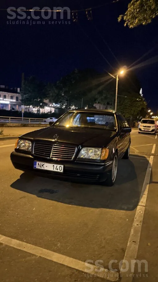 Mercedes Mercedes-Benz S320 W140 1995 VS Amg