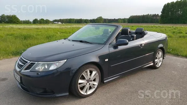 Saab Vissezonas Saab 9-3 kabriolets ar tikko izietu teh