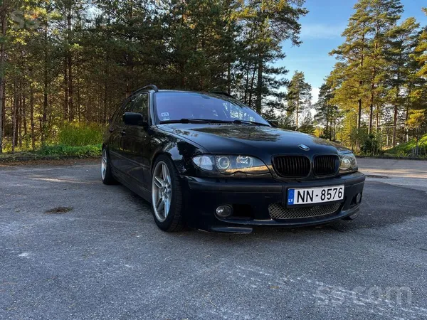 BMW 330