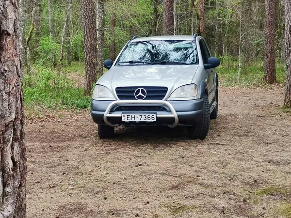 Mercedes ML320
