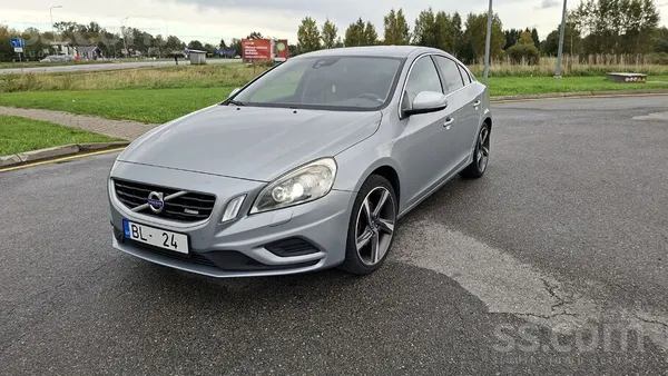 Volvo Volvo S60, 2.0d, 120Kw, 5 cilindri, R-design. Auto