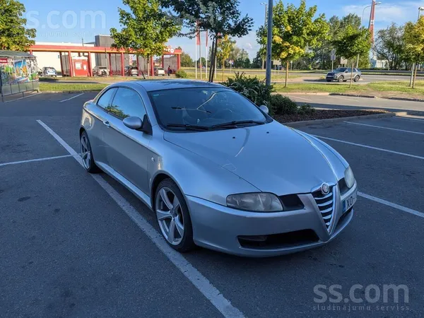 Alfa-Romeo GT