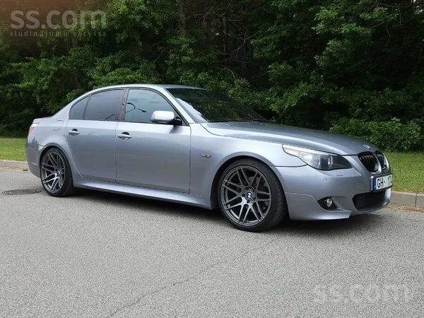 BMW 530