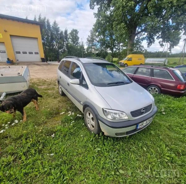 Opel Labā tehniskā stāvoklī.
