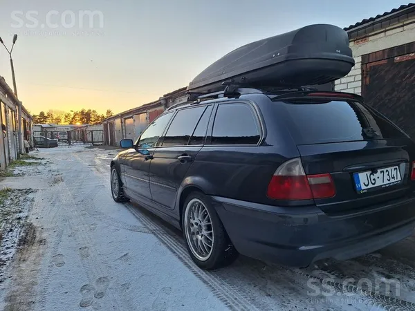 BMW 330