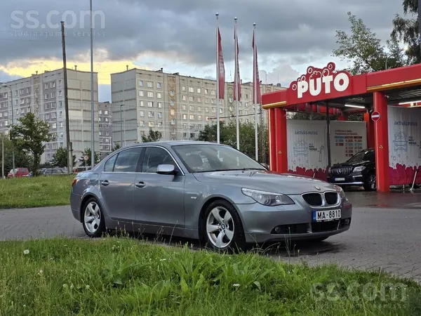 BMW 530