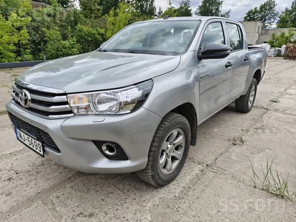 Toyota Cena ar Pvn. Labs aparāts, jauna skate, 166 000 or