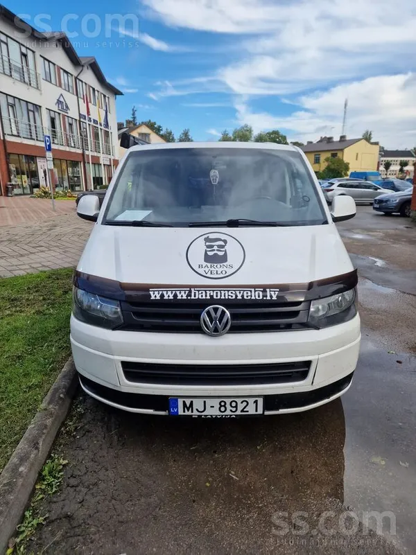 Volkswagen Sakarā ar cita auto iegādi pārdodu WV T5 busiņu ar