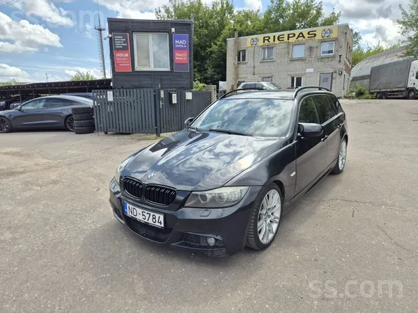 BMW 320