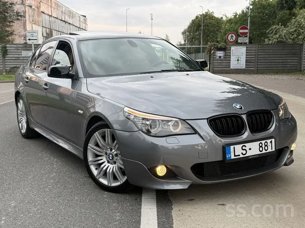 BMW 525