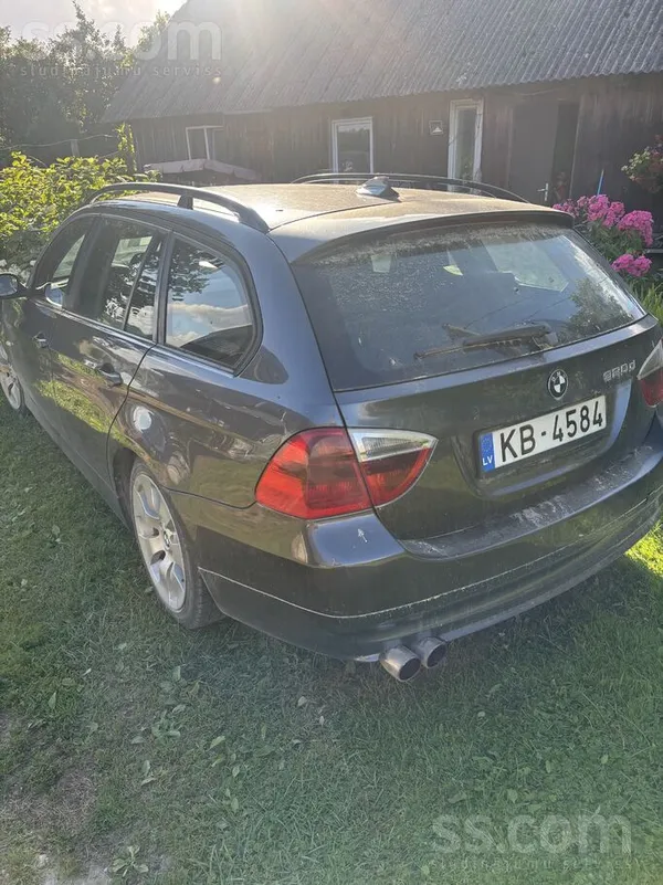 BMW 320