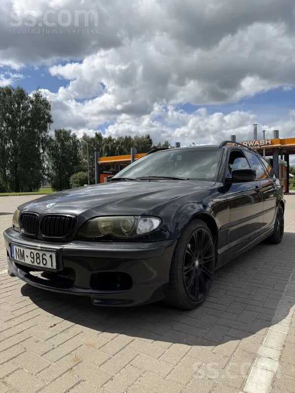 BMW 320