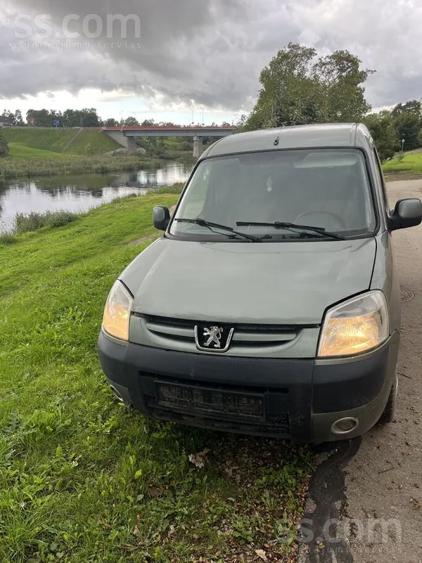 Peugeot Pārdodu Peugeot Partner 2003. gada, 2.0 dīzelis. A