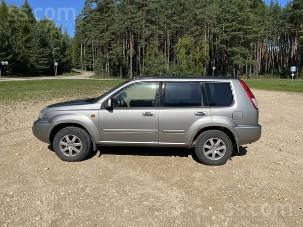 Nissan X-Trail 2003, 2.2D dīzelis, Manuāls, SUV/Apvidus, Pelēks — Latvijā