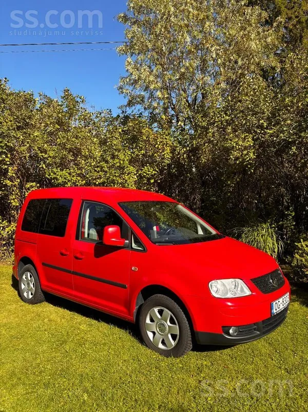 Volkswagen Caddy 2009, 1.4 benzīns, Manuāls, Universāls, Sarkans — Latvijā