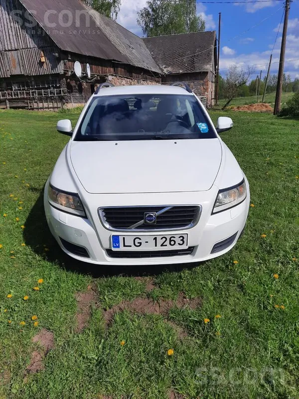 Volvo V50
