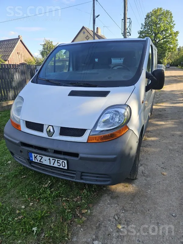 Renault Trafic 2006, 1.9D dīzelis, Manuāls, Furgons, Balts — Latvijā