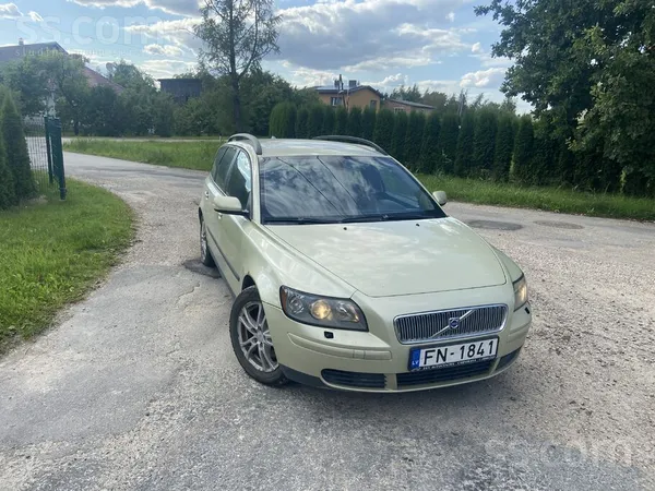 Volvo V50
