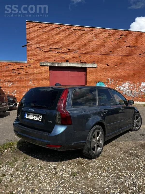 Volvo В продаже Volvo v50 2.0d 100kw, визуально авто в х